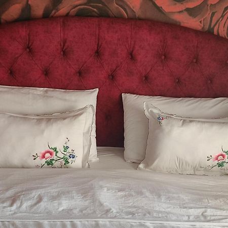 Ajilin Hotel Rooms Корча Номер фото